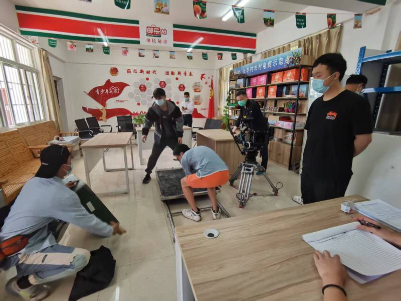追星女孩心理学分析报告：德安县广告片拍摄公司揭秘饭圈应援式传播逻辑